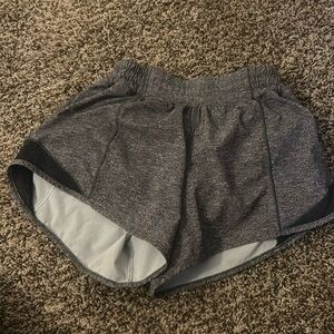 size 0 grey low rise lululemon hotty hots